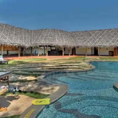 Luxury Hotels - Kabini River Lodge