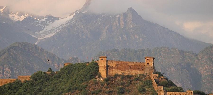 Ancient Kashmir fort opens to visitors | Indian Panorama