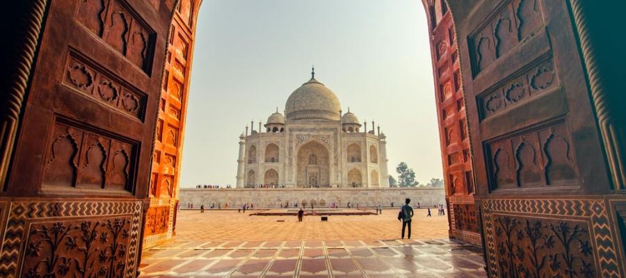Reasons Why People Like to Travel to India | Indian Panorama